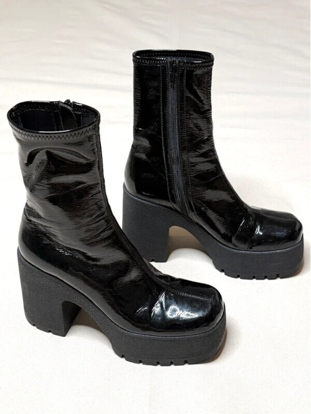 Jeffrey Campbell Refresh-L Black Crinkle Patent Platform Boots Size 8.5
